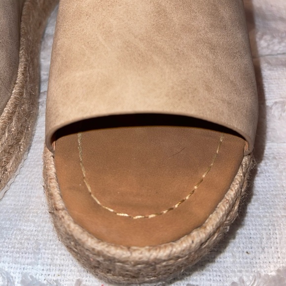 Tan Platform Sandals - Picture 6 of 6